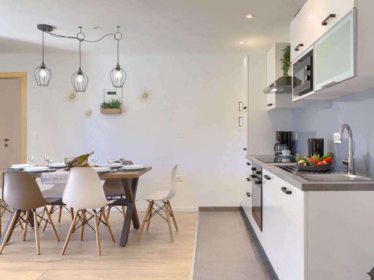 Holiday Home Laura Pula Exterior foto