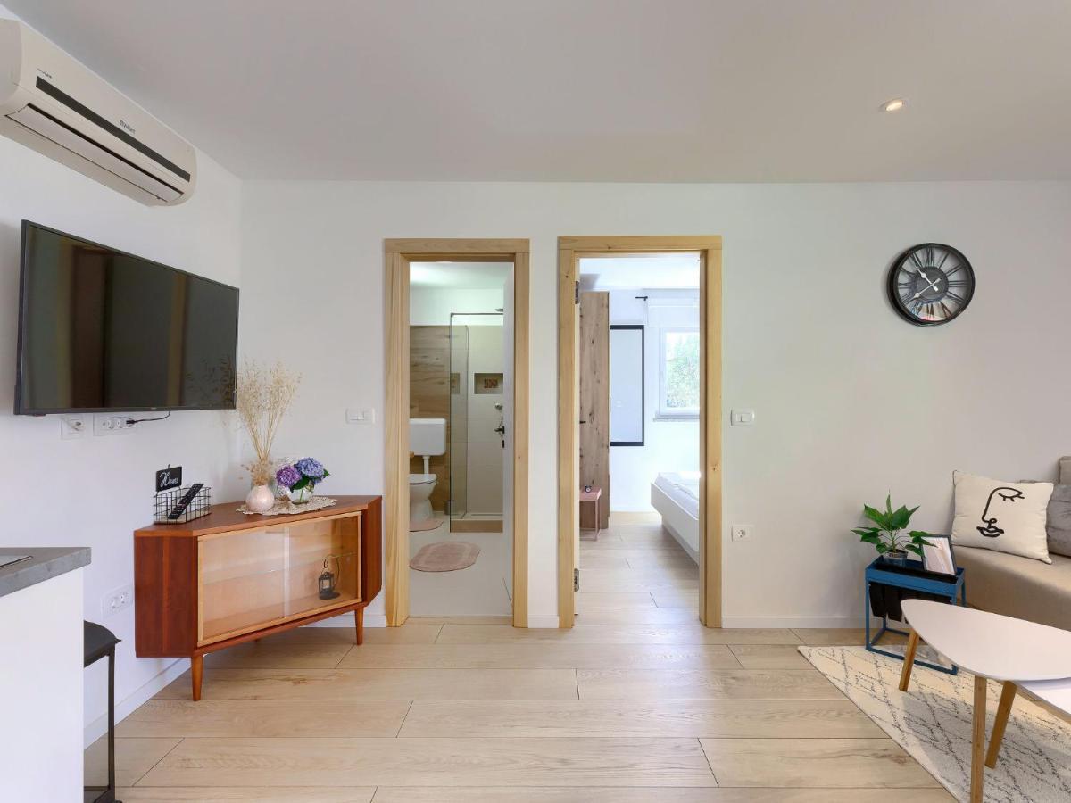 Holiday Home Laura Pula Exterior foto