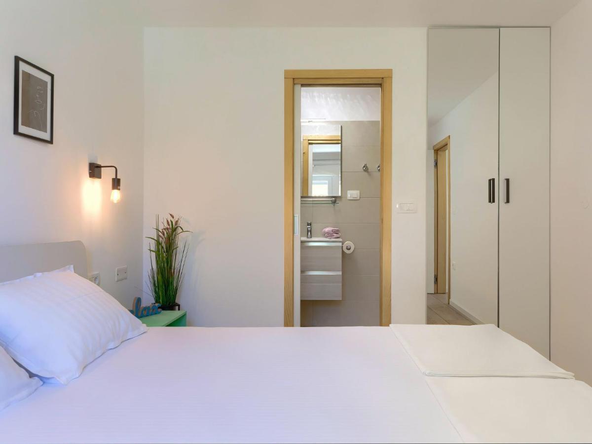 Holiday Home Laura Pula Exterior foto